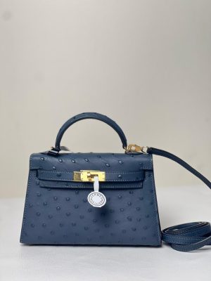 Hermès Kelly. Ostrich. Sellier Handbag in Terre cuitte with palladium hardware 3